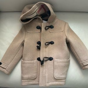 Burberry coat , Wool 100%, size 3Y.